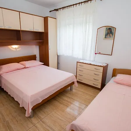 Apartment Bartul *