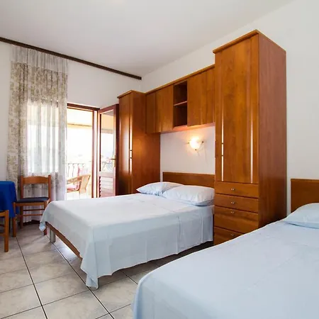 Apartment Bartul Sucuraj