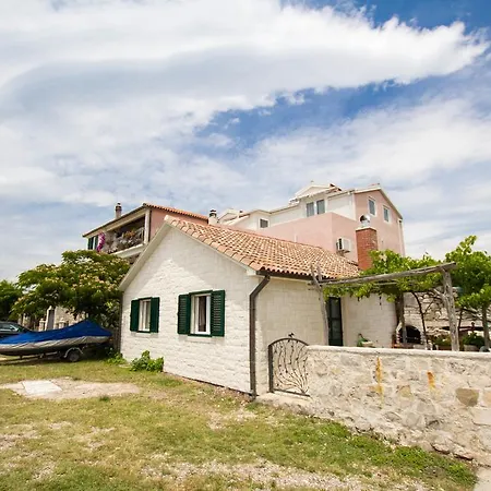 Apartment Bartul *