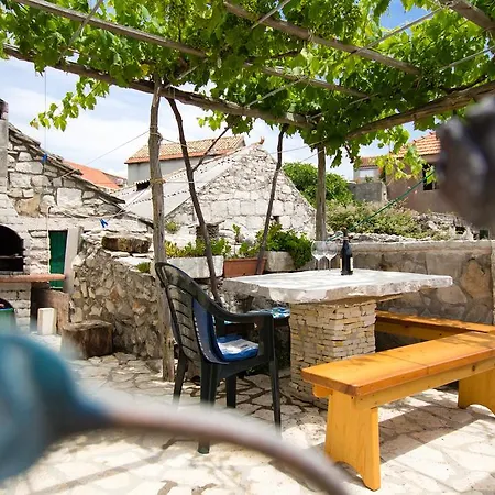 Apartment Bartul Sućuraj